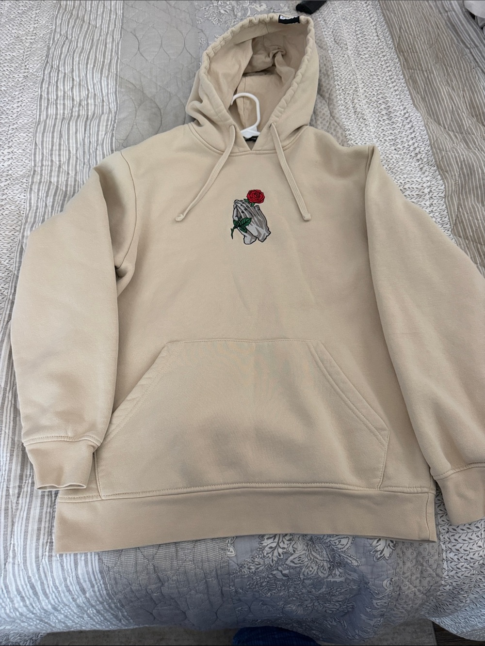 DGK Beige Crewneck Hoodie with Red Rose Embroidery size Mens small